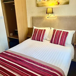 Clifton Court Hotel Blackpool
